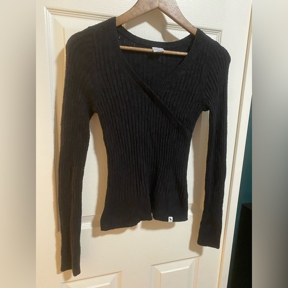 Abercrombie Kids - Black Micro plush Top - Picture 1 of 6